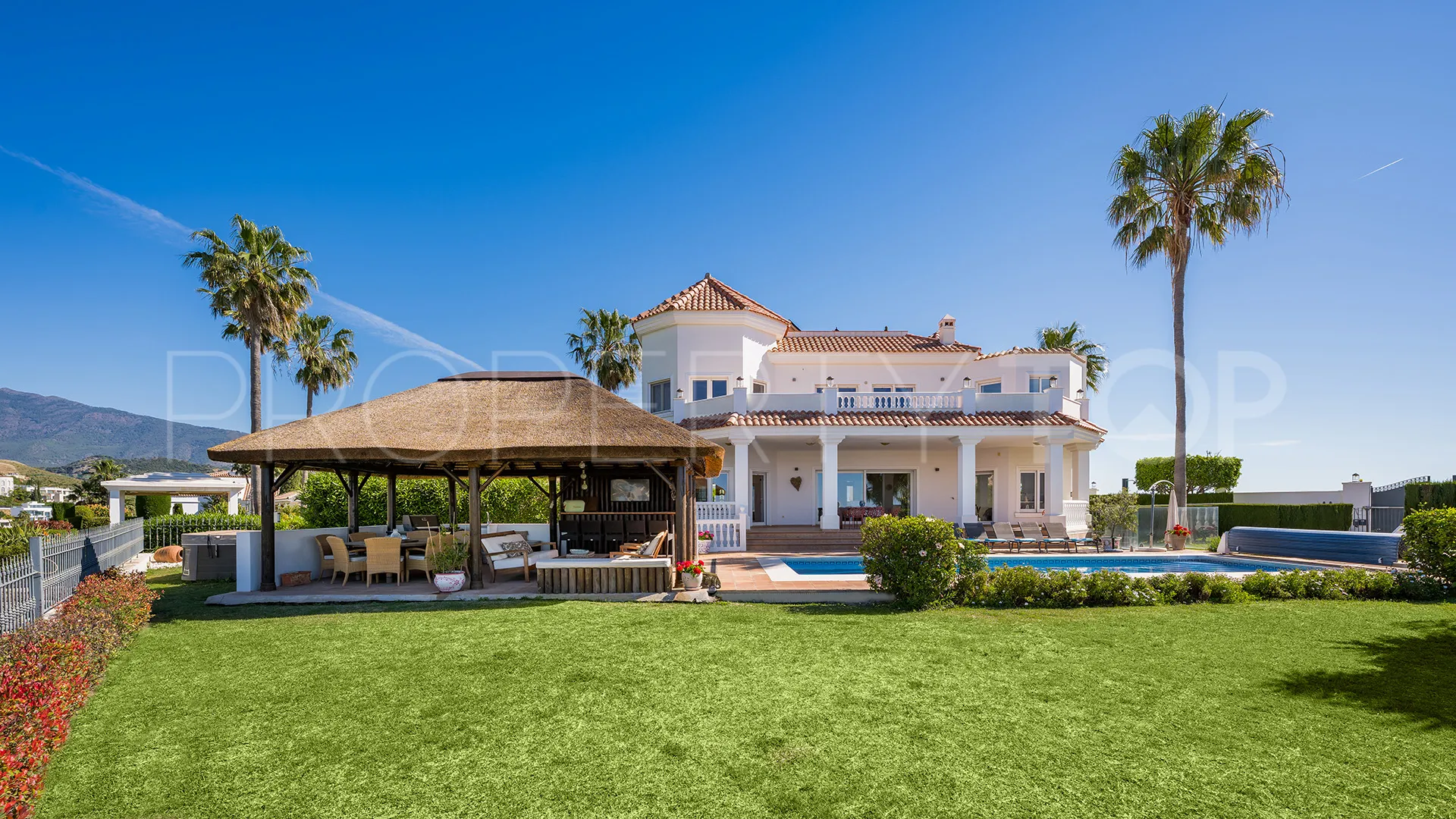 For sale La Alqueria 6 bedrooms villa