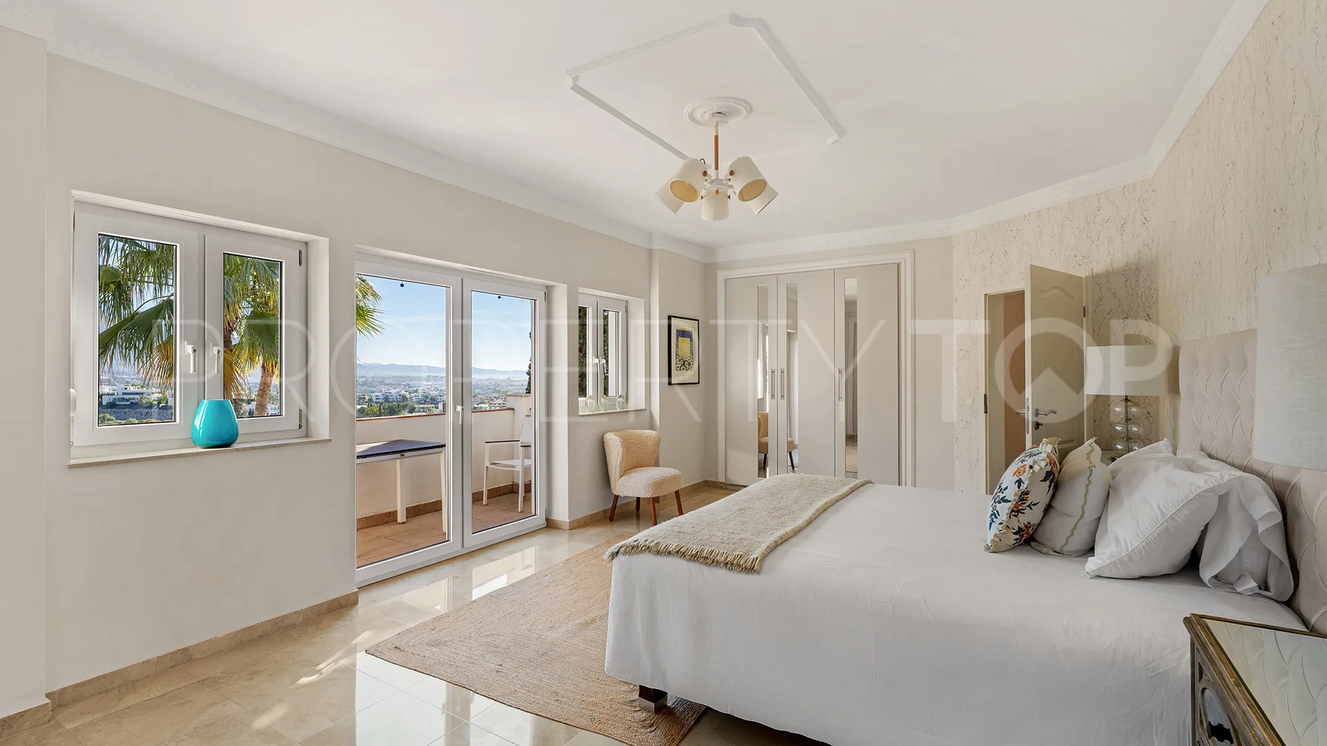 For sale La Alqueria 6 bedrooms villa