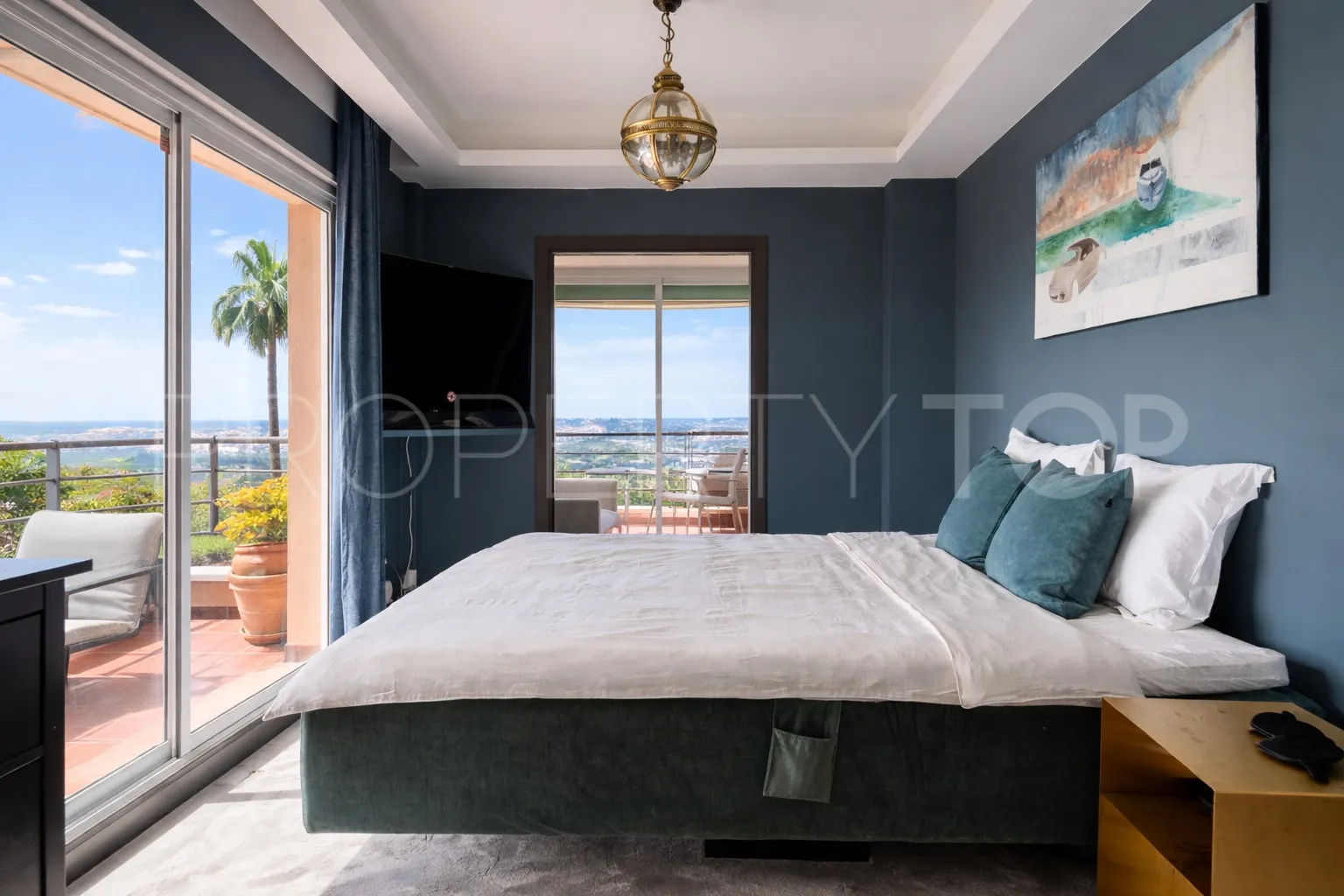 3 bedrooms Nueva Andalucia apartment for sale