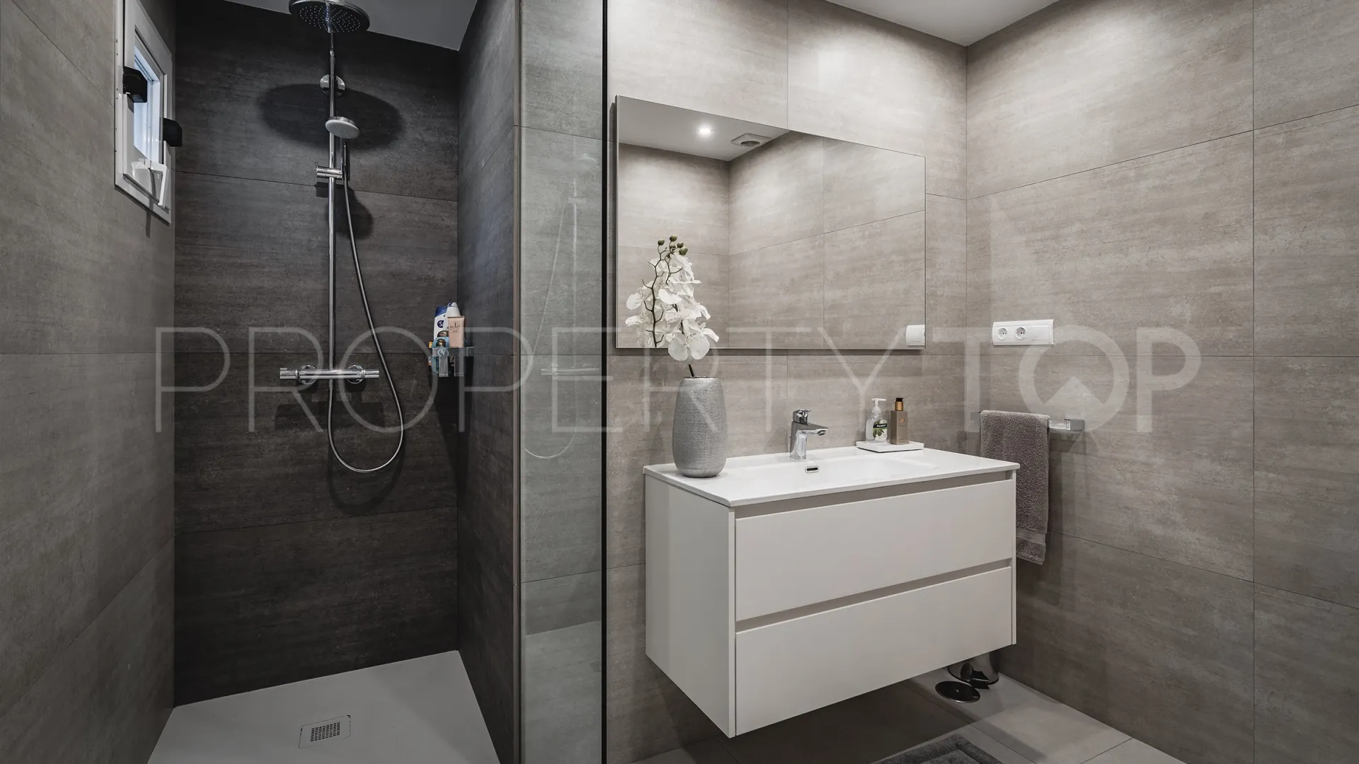 3 bedrooms Puente Romano apartment for sale