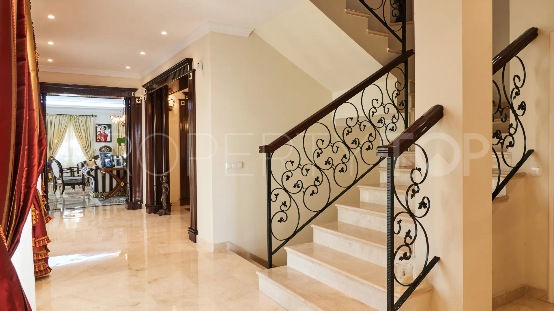 Las Brisas 4 bedrooms villa for sale