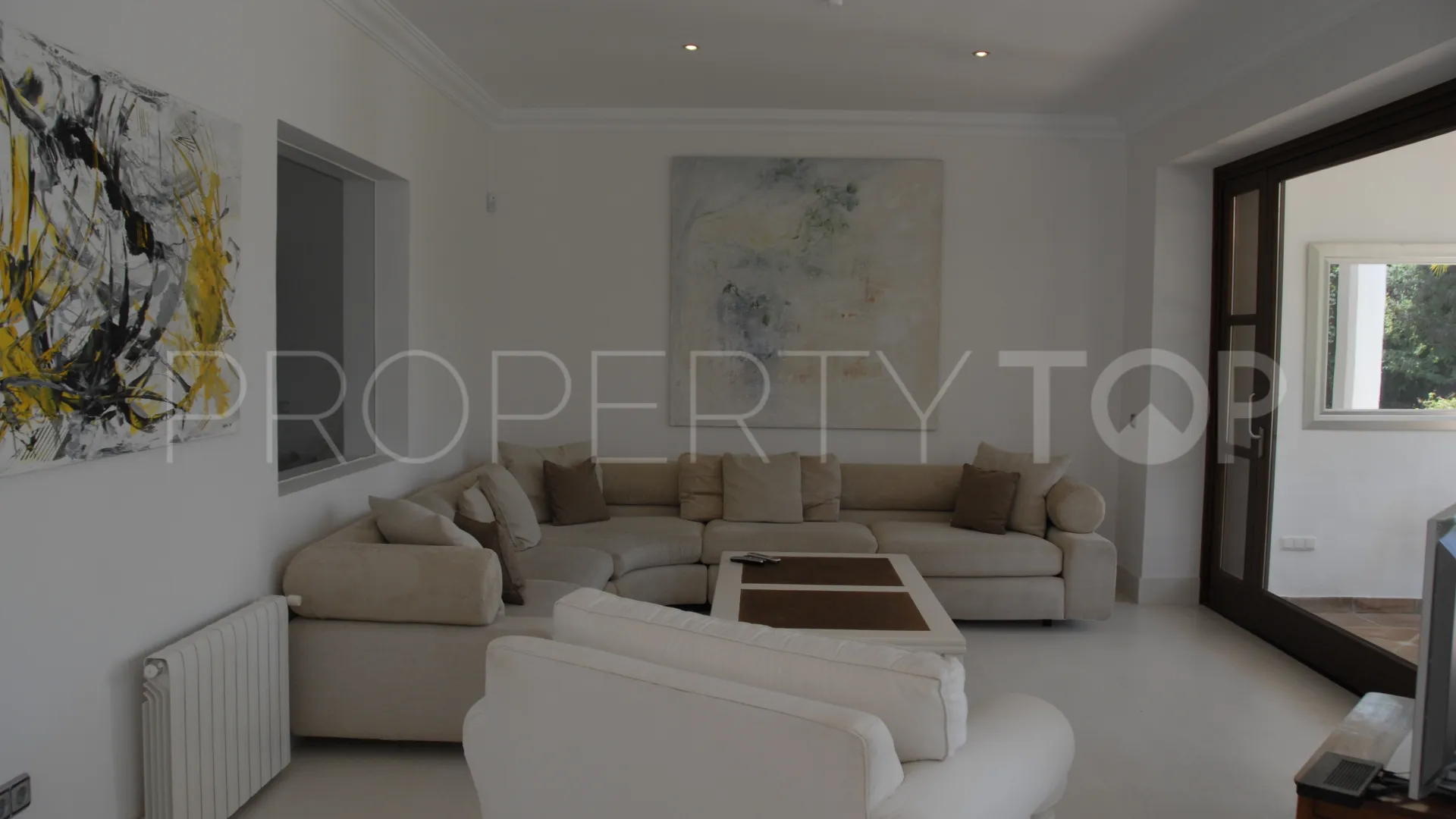 Villa con 5 dormitorios a la venta en Guadalmina Baja