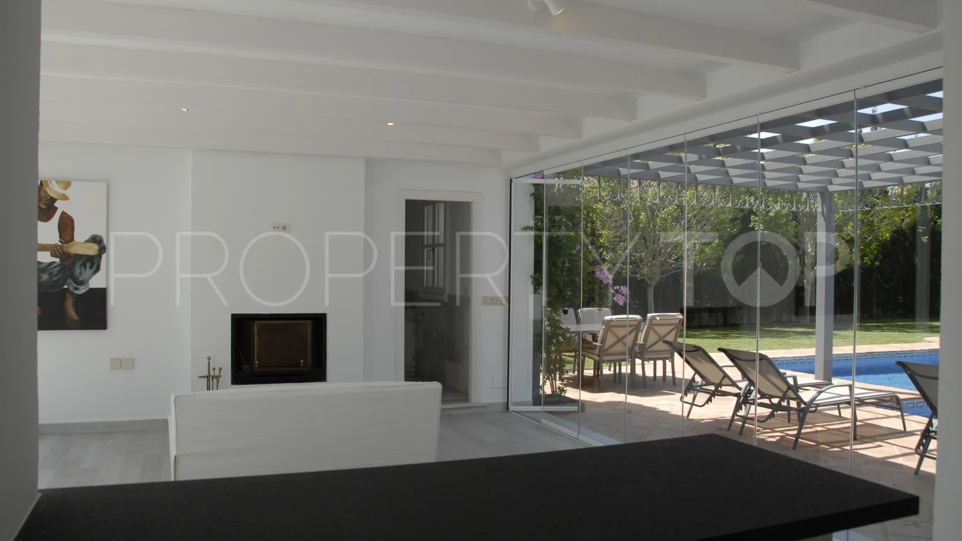 Villa con 5 dormitorios a la venta en Guadalmina Baja