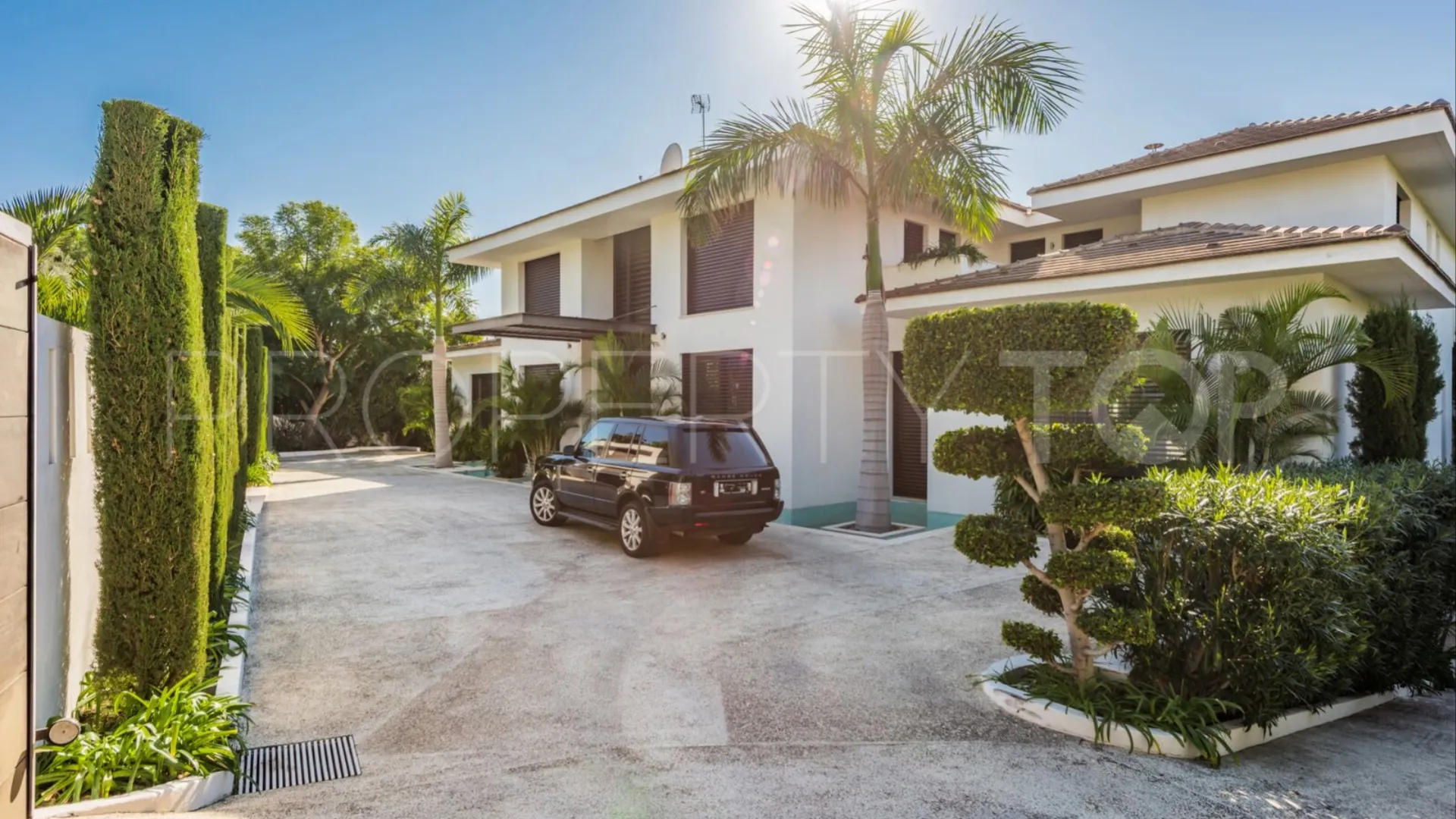 Guadalmina Baja, villa en venta con 6 dormitorios