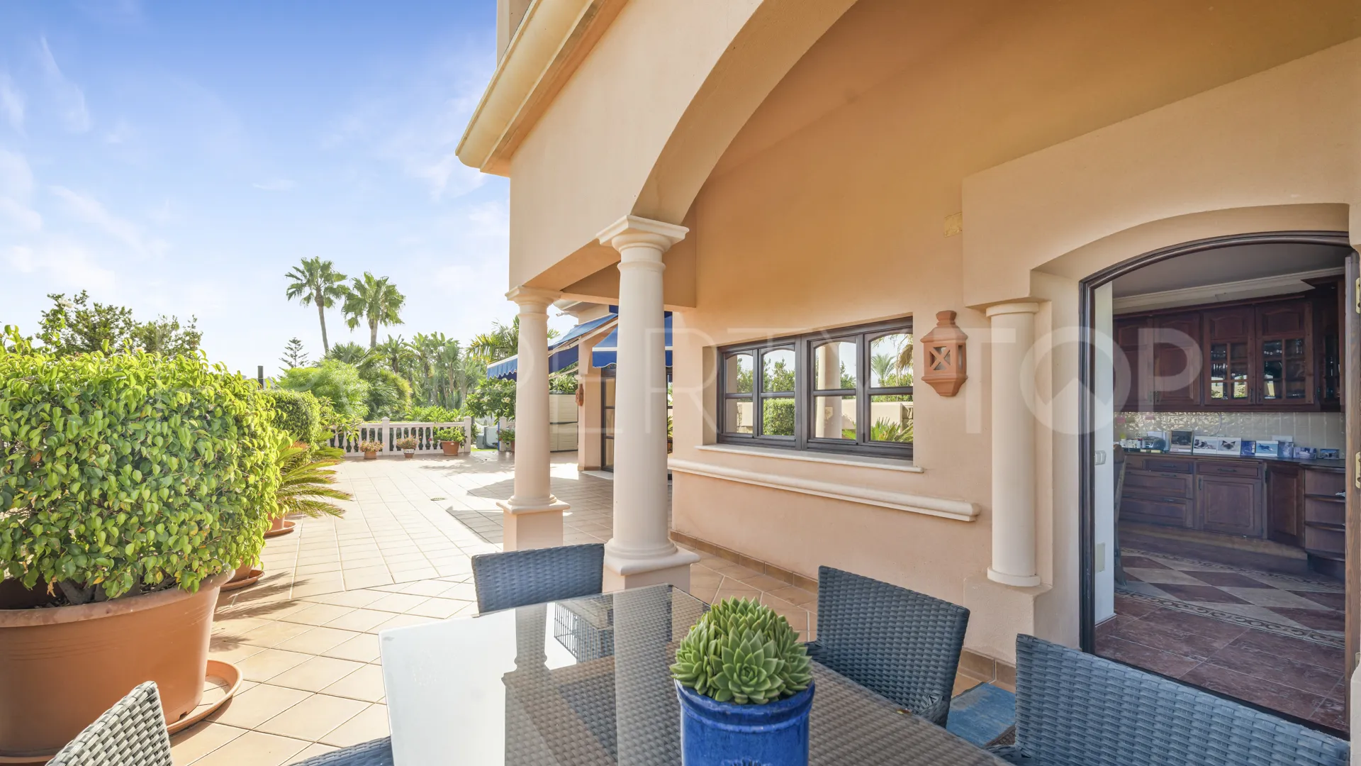 Nueva Andalucia, villa en venta de 6 dormitorios