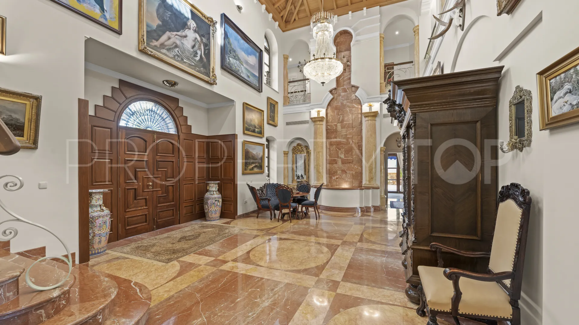 Nueva Andalucia, villa en venta de 6 dormitorios