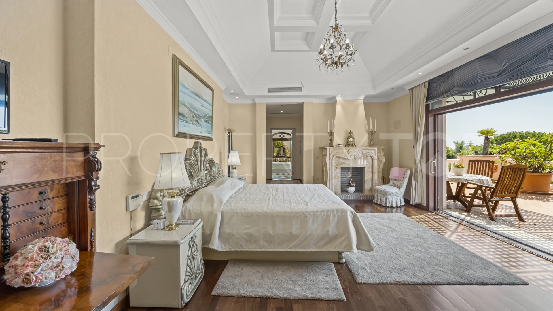 Nueva Andalucia, villa en venta de 6 dormitorios