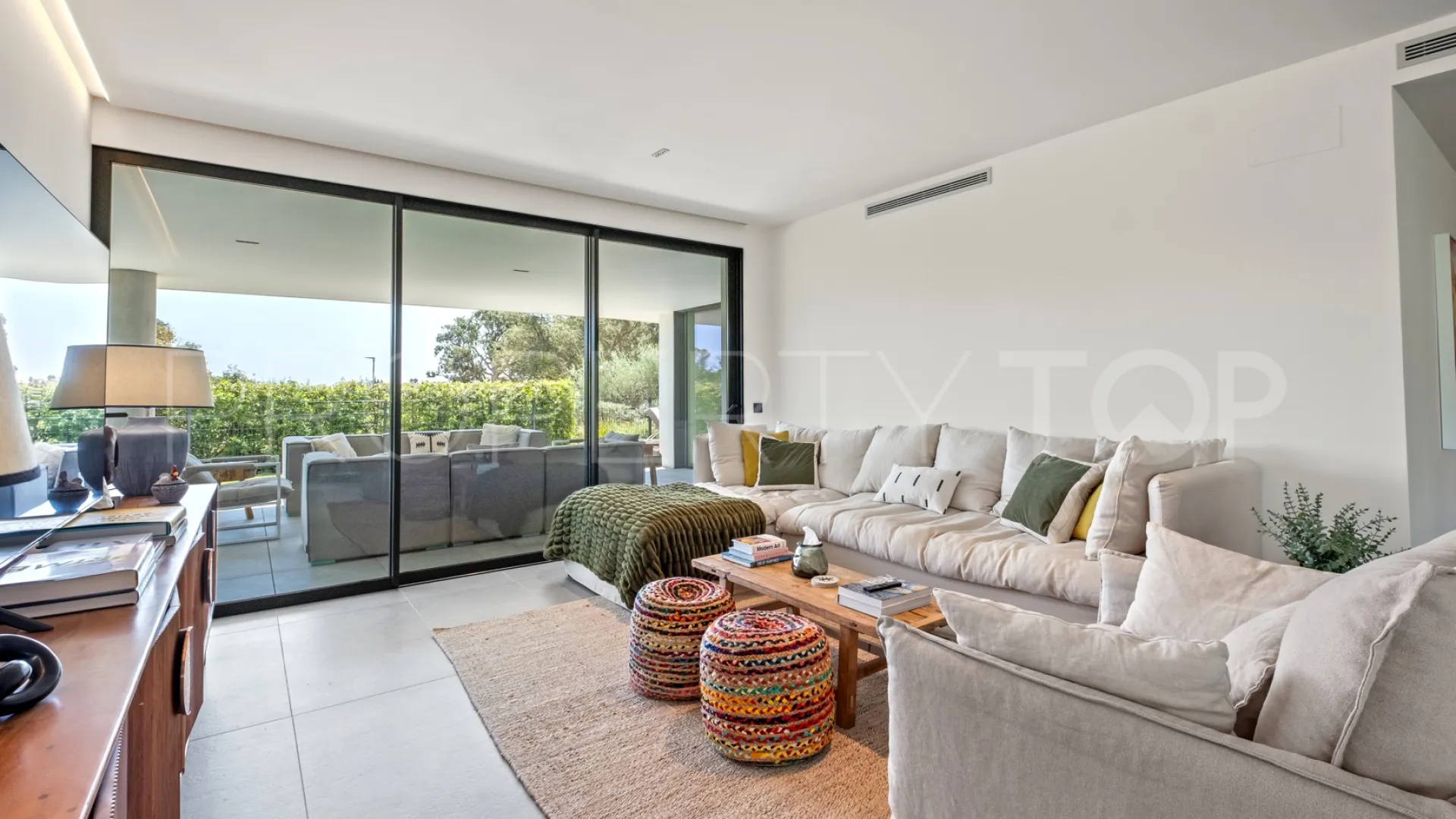 Apartamento planta baja a la venta en La Reserva