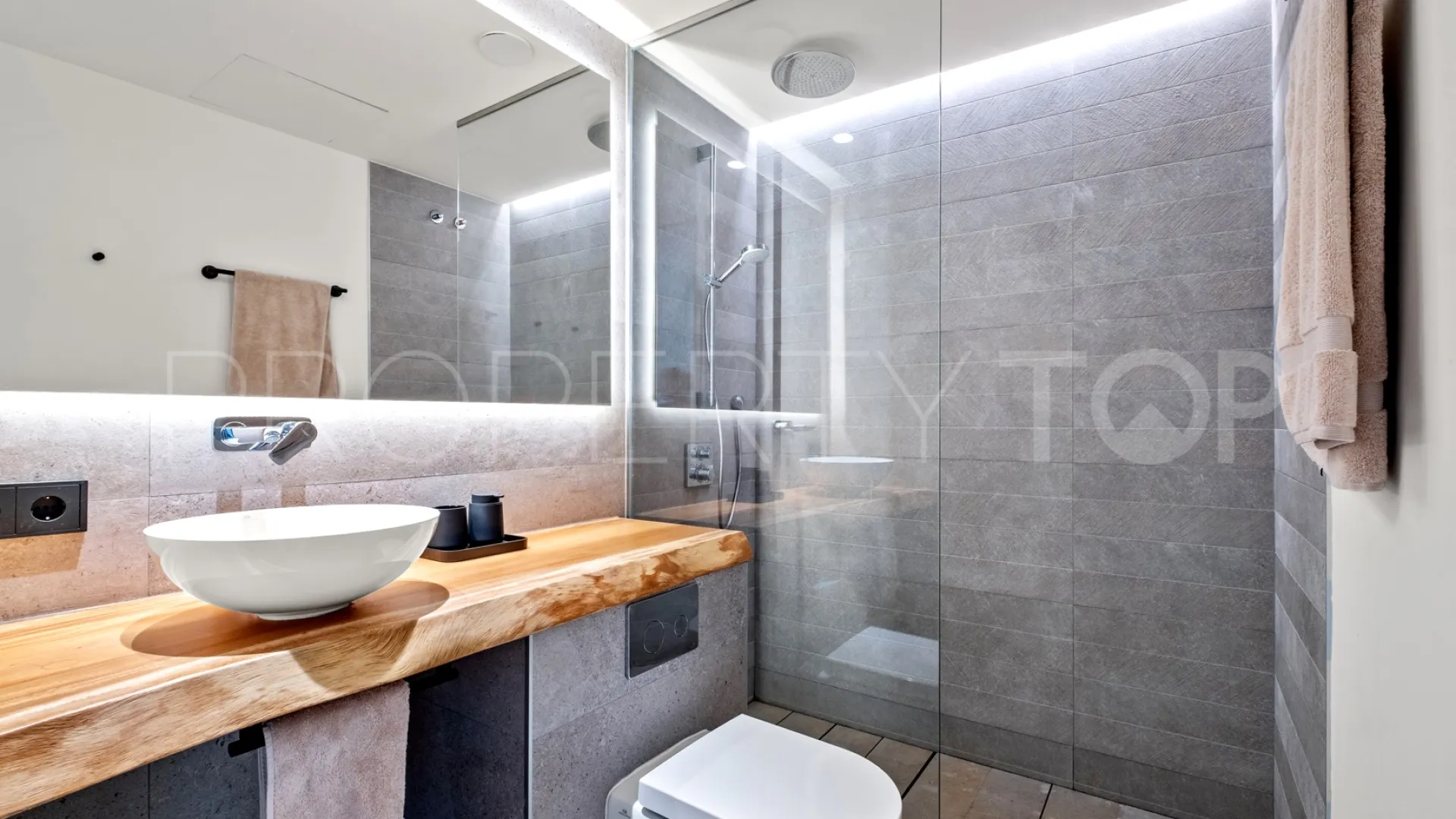 Apartamento planta baja a la venta en La Reserva