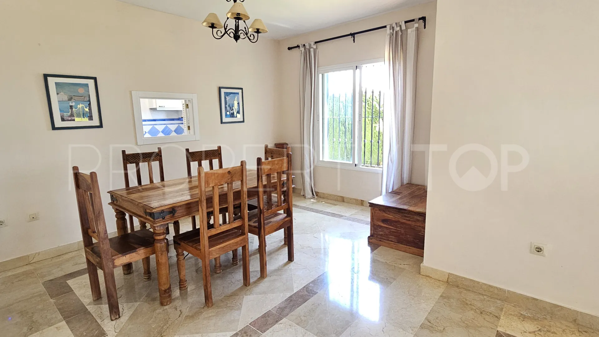 For sale 4 bedrooms villa in Alcaidesa
