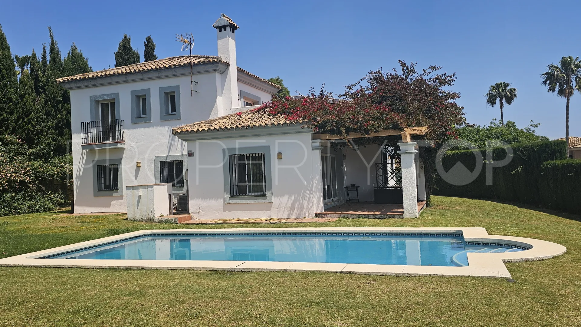 For sale 4 bedrooms villa in Alcaidesa