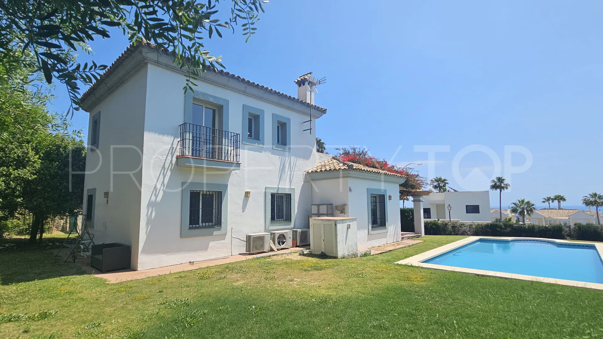 For sale 4 bedrooms villa in Alcaidesa