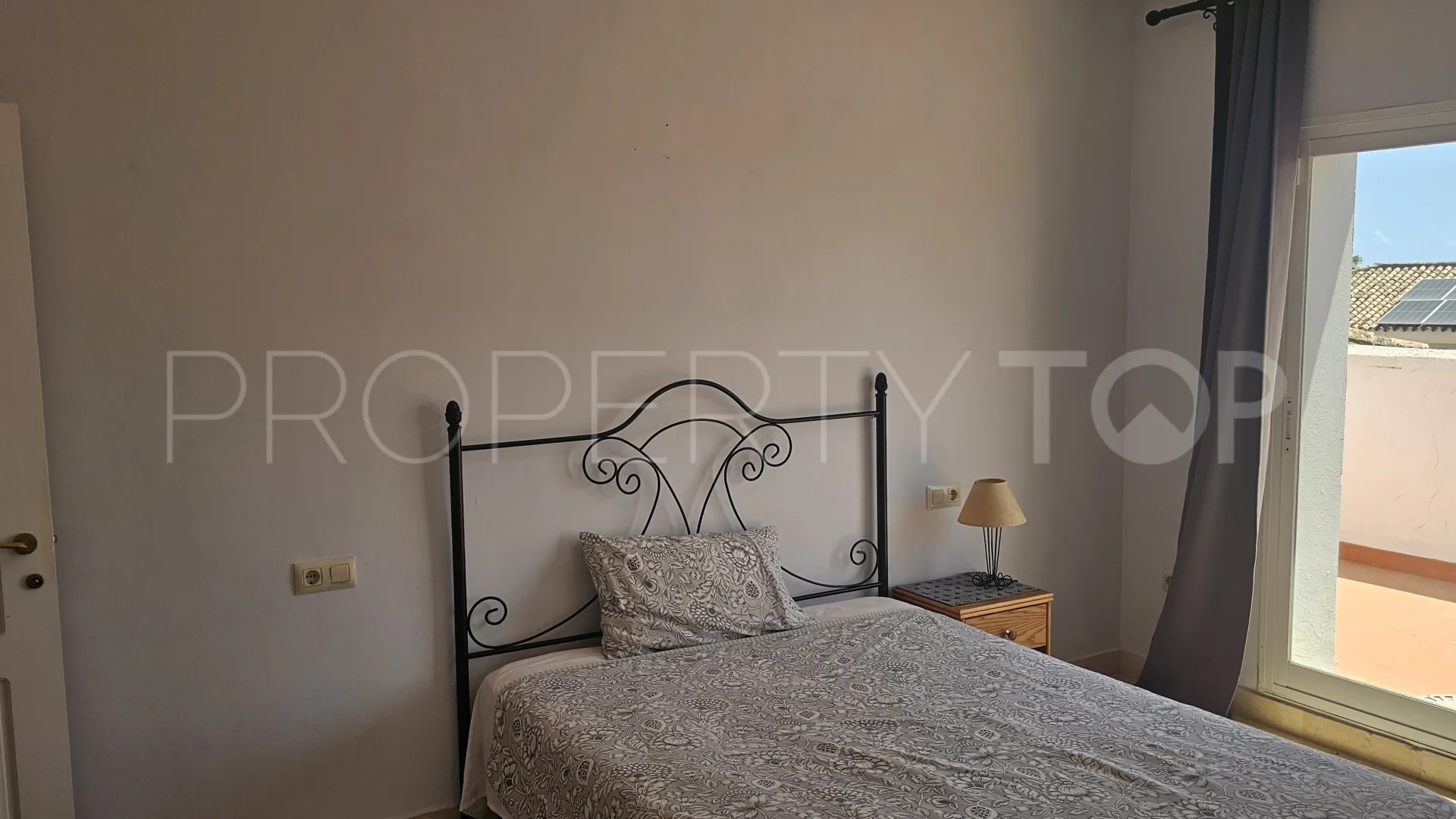 For sale 4 bedrooms villa in Alcaidesa