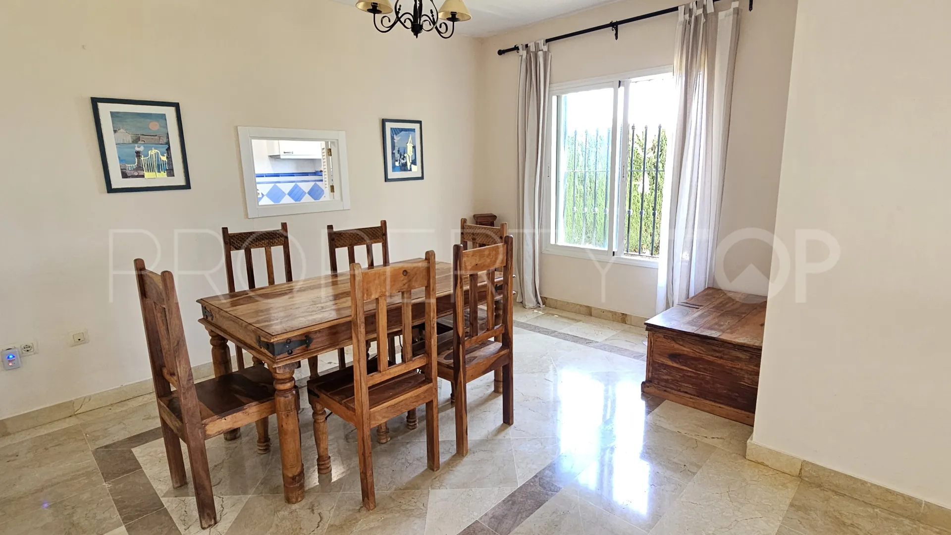 For sale 4 bedrooms villa in Alcaidesa