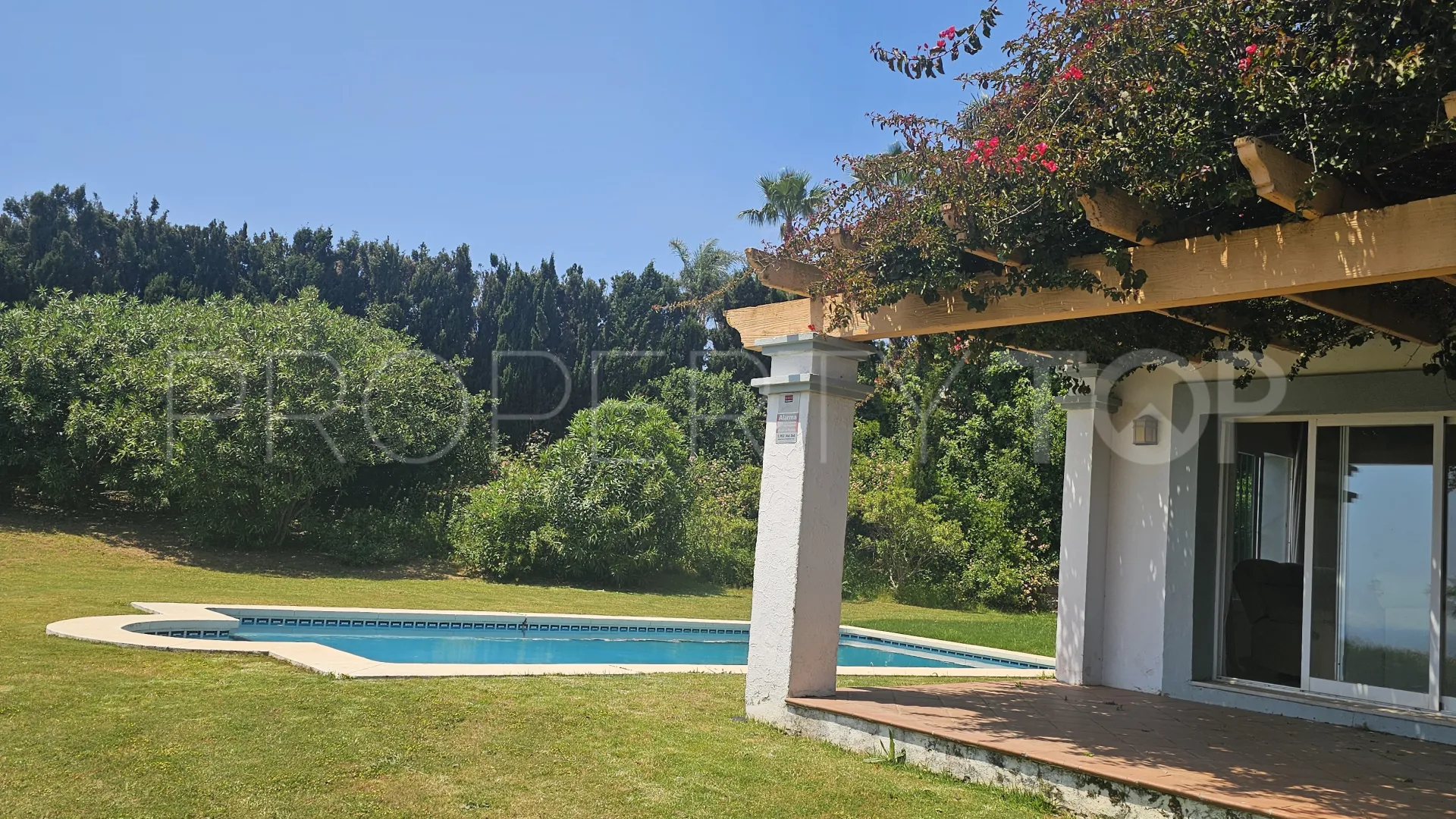 For sale 4 bedrooms villa in Alcaidesa