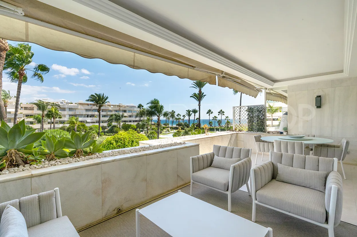 For sale apartment in Los Granados with 3 bedrooms