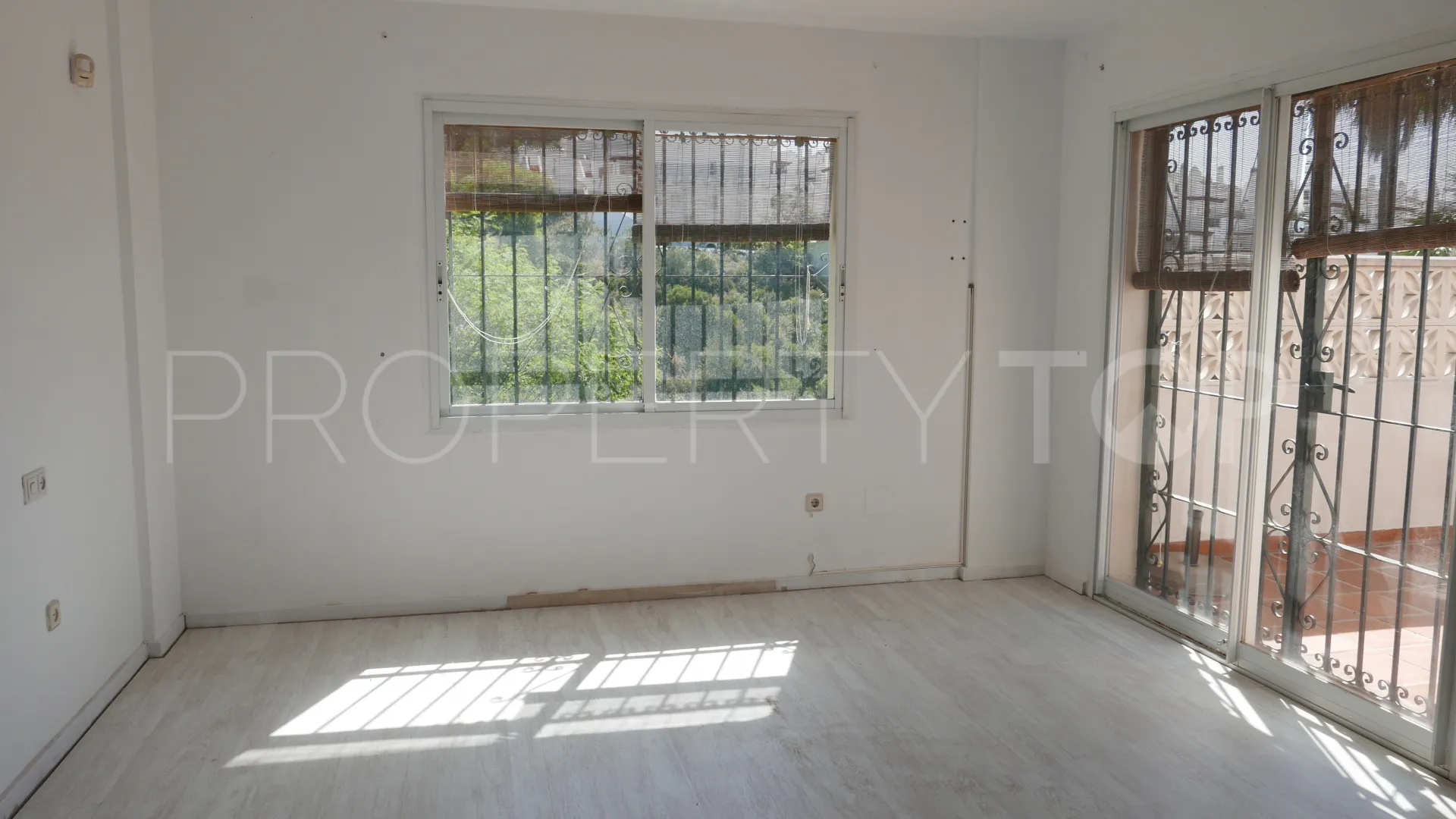 For sale villa in Los Naranjos Hill Club with 4 bedrooms