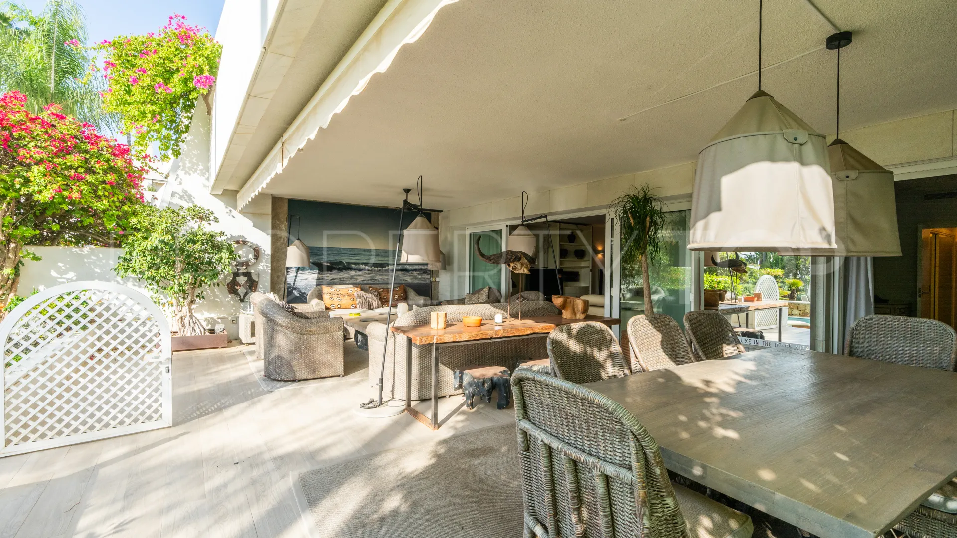Apartamento planta baja en venta en Los Granados
