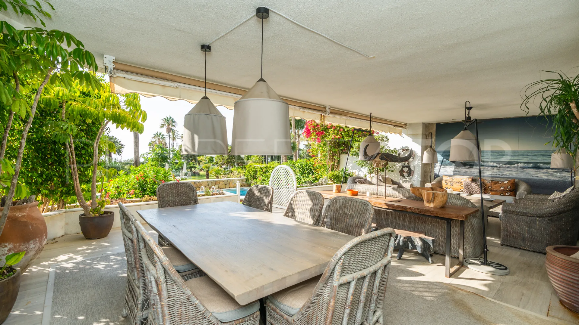 Apartamento planta baja en venta en Los Granados