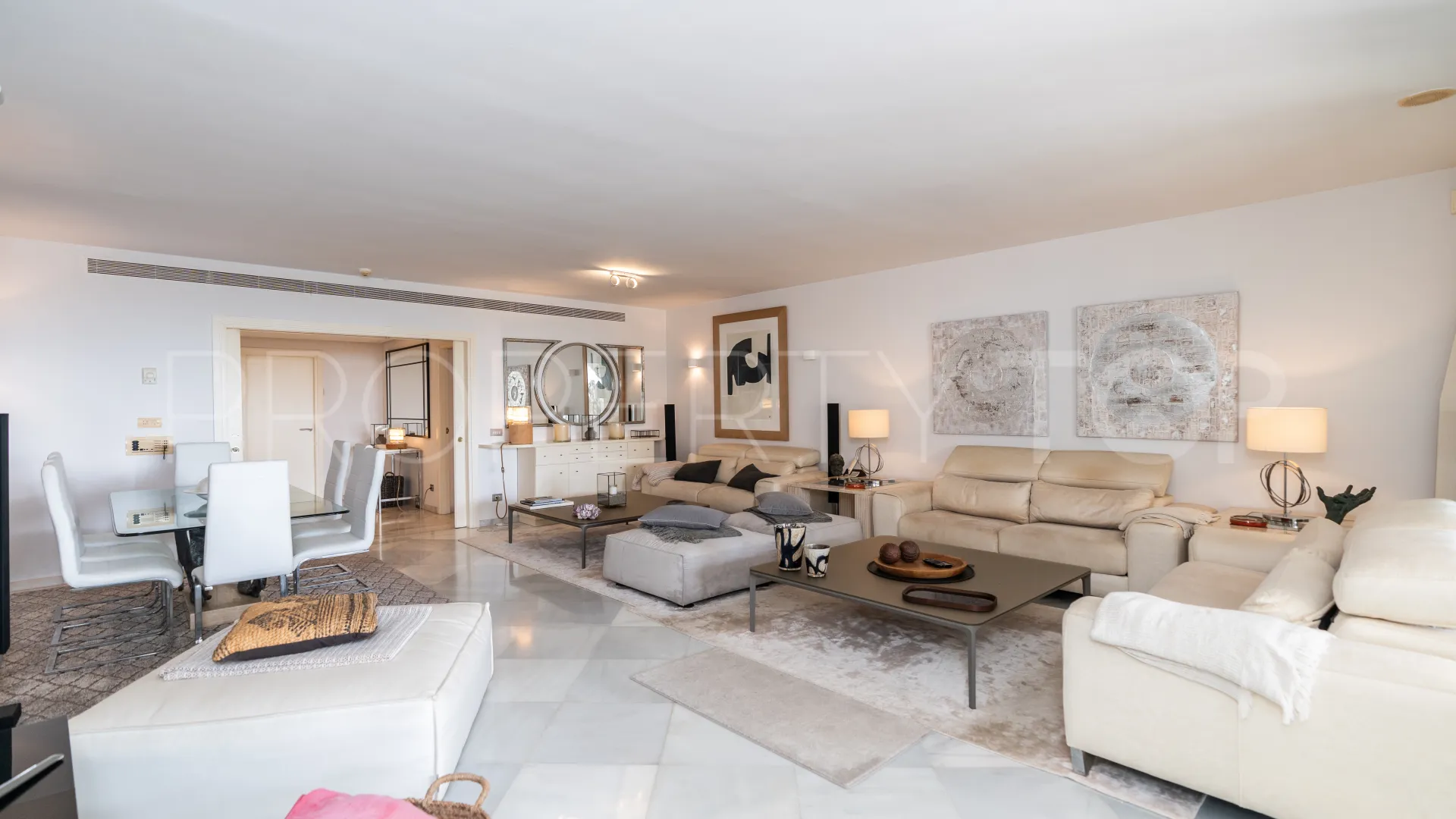 Apartamento planta baja en venta en Los Granados
