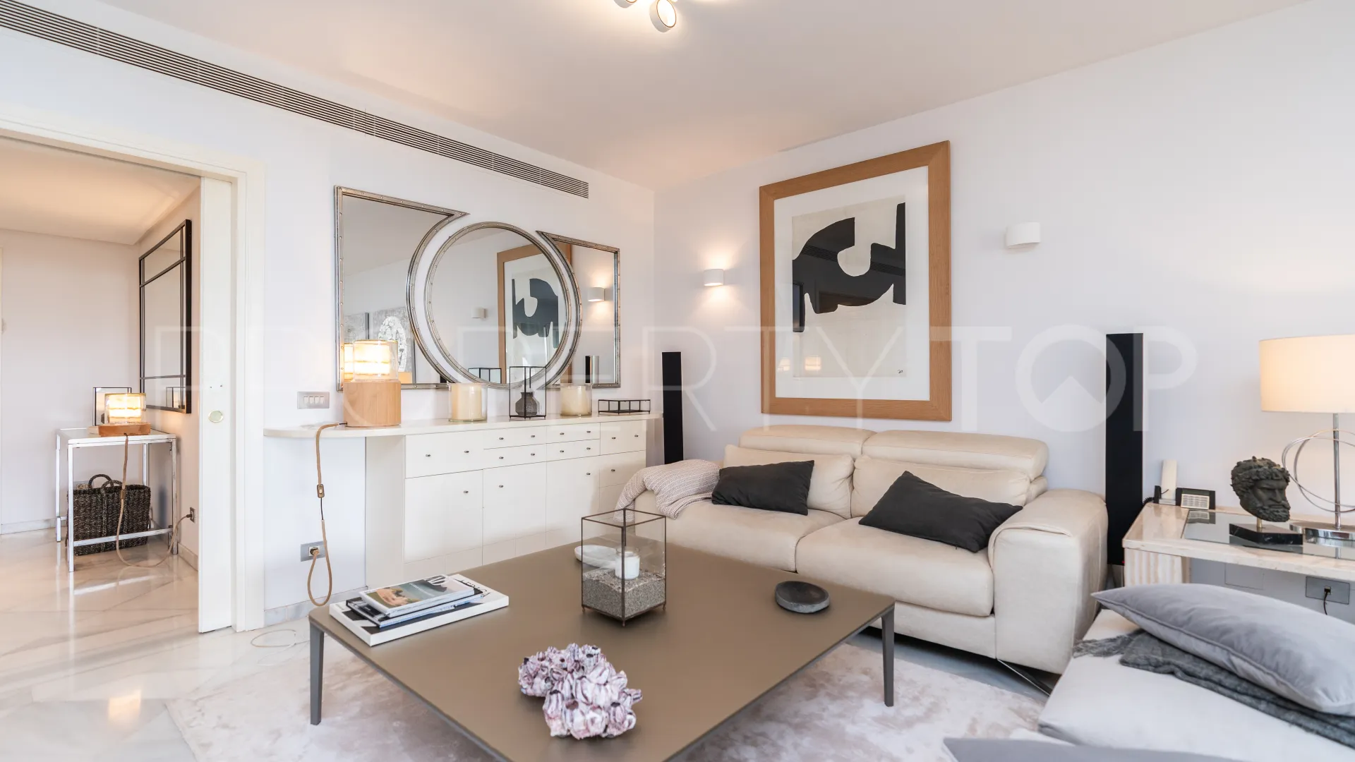 Apartamento planta baja en venta en Los Granados