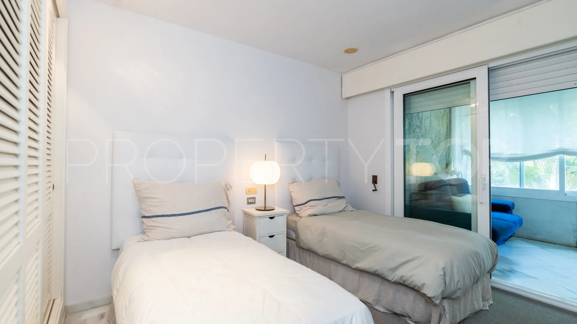 Apartamento planta baja en venta en Los Granados