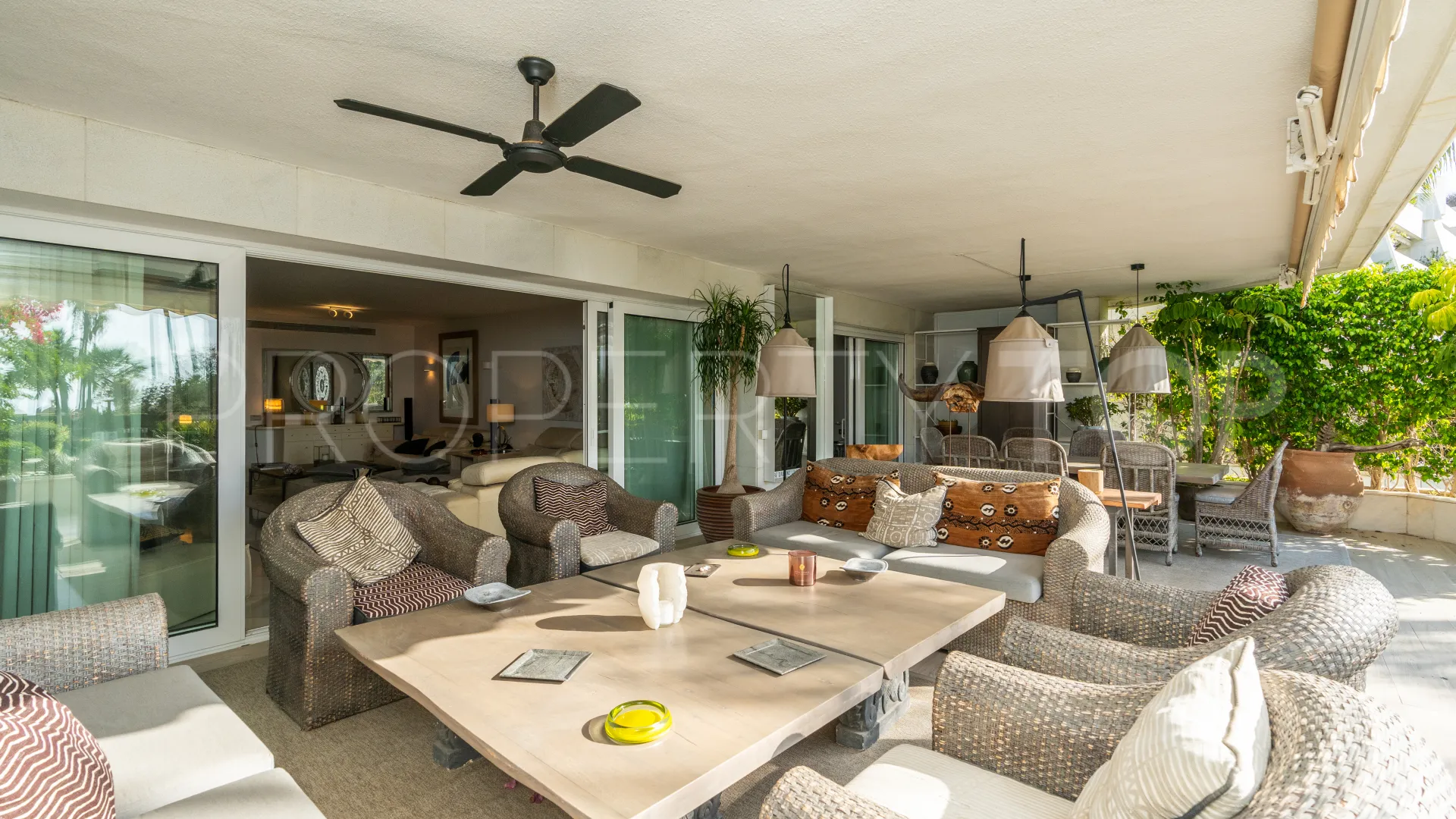 Apartamento planta baja en venta en Los Granados