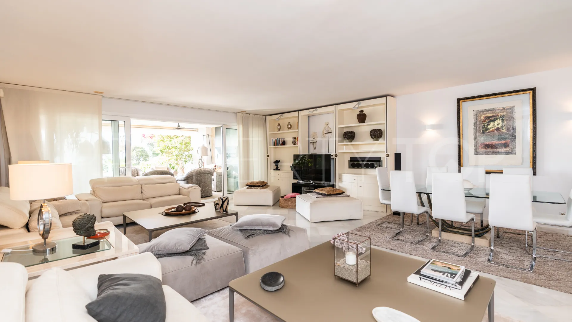 Apartamento planta baja en venta en Los Granados