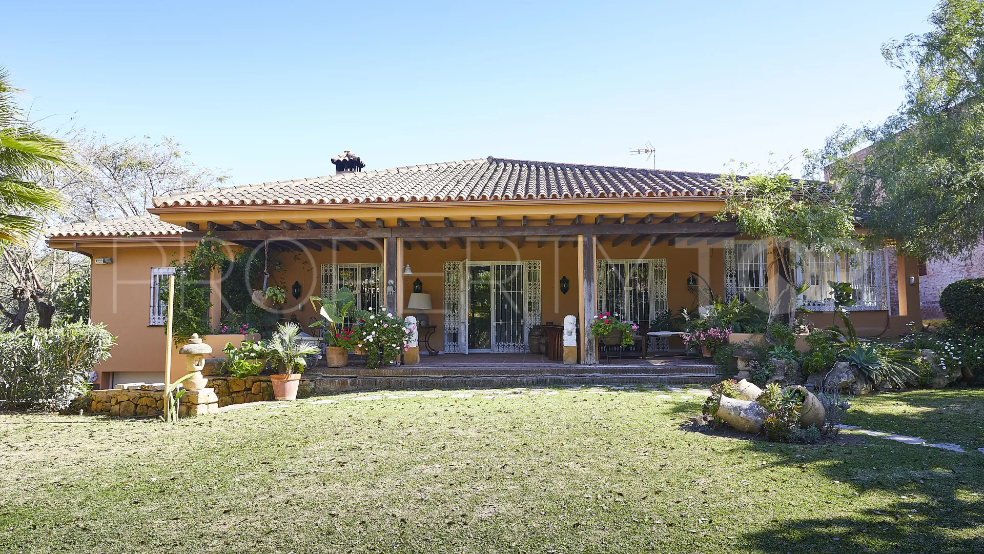 For sale villa in Atalaya de Rio Verde with 4 bedrooms