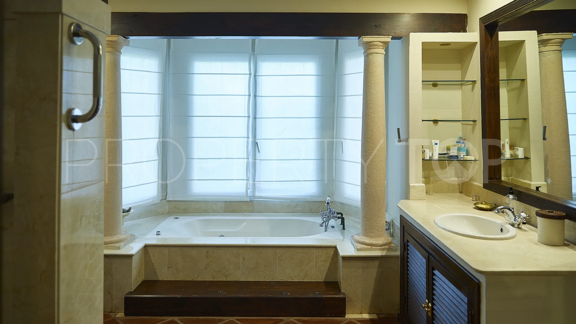 For sale villa in Atalaya de Rio Verde with 4 bedrooms