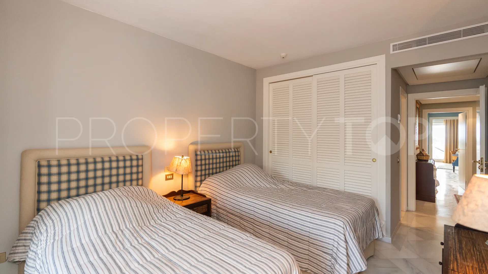Apartment for sale in Los Granados