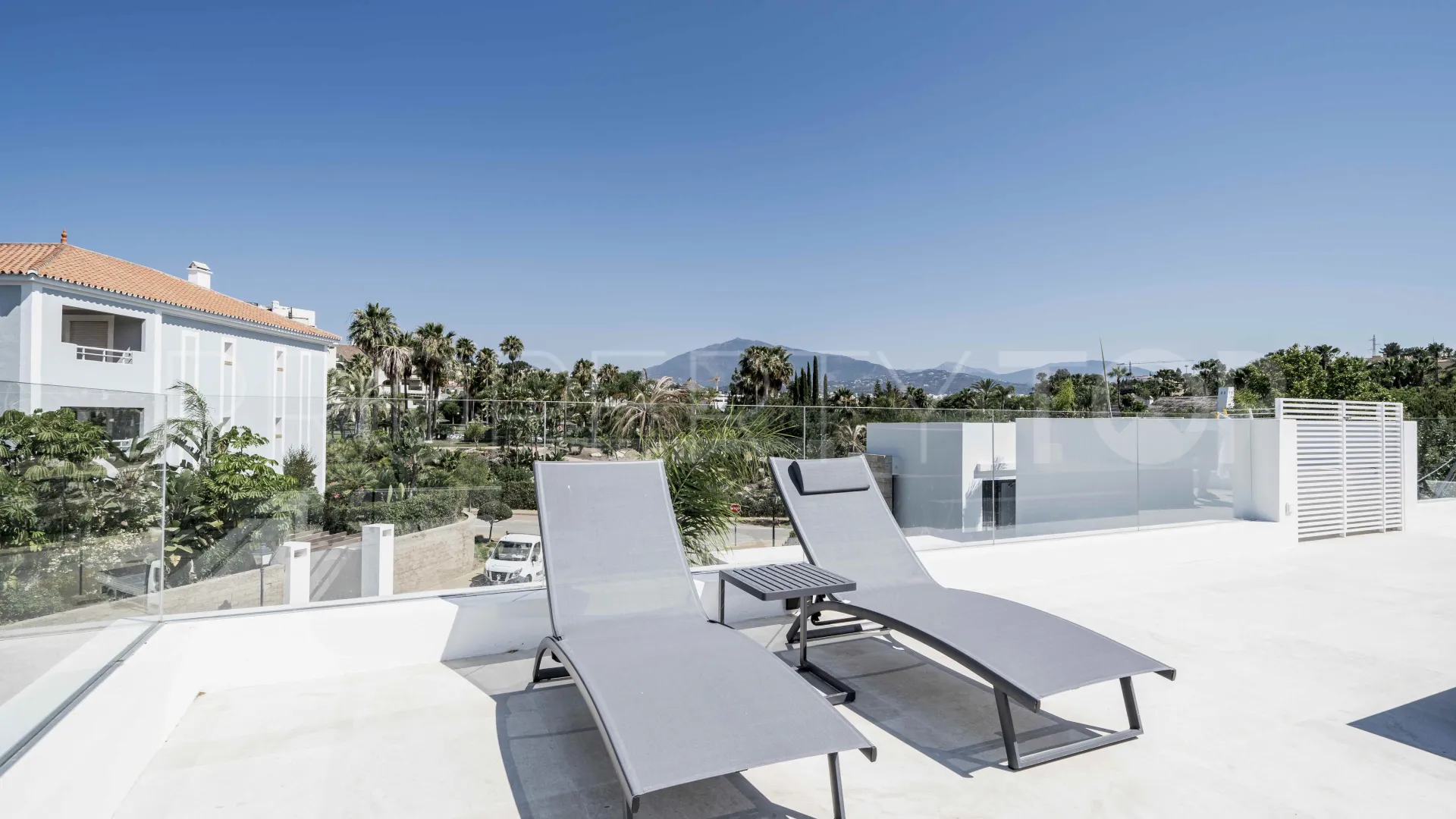 For sale villa in El Campanario