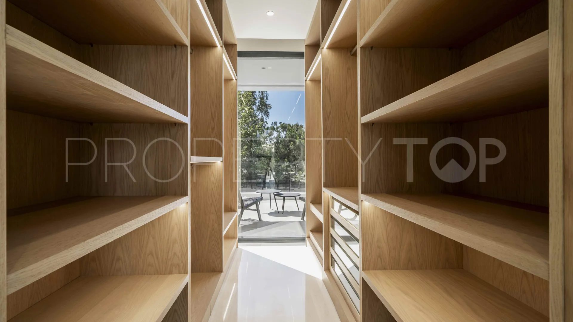 For sale villa in El Campanario