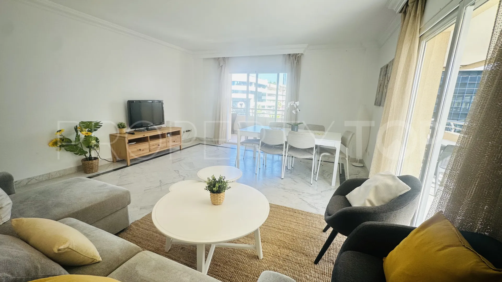 Comprar apartamento en Marina Banus