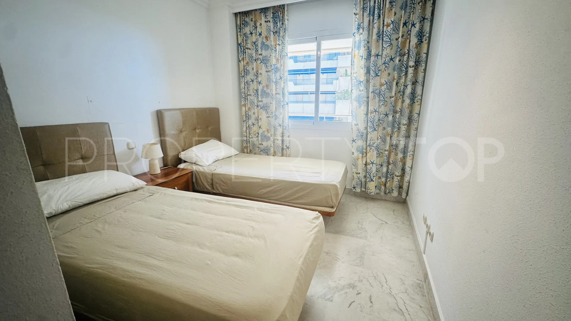 Comprar apartamento en Marina Banus