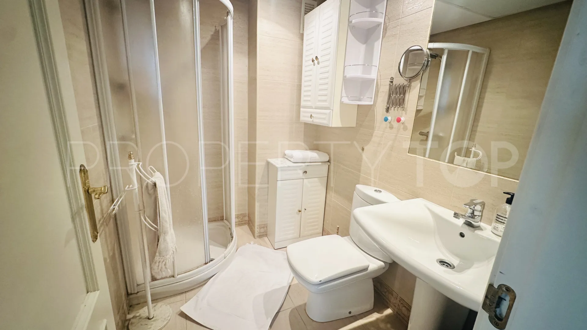 Comprar apartamento en Marina Banus