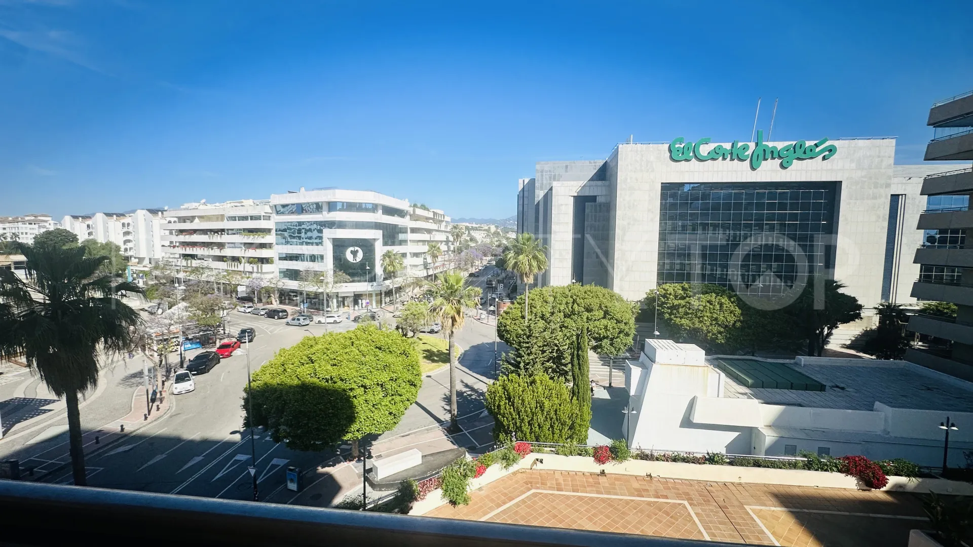 Comprar apartamento en Marina Banus