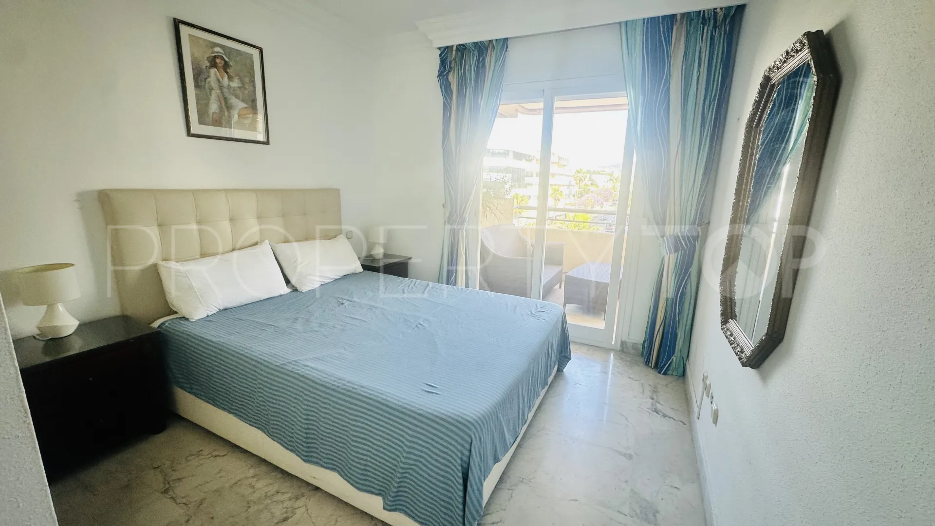 Comprar apartamento en Marina Banus