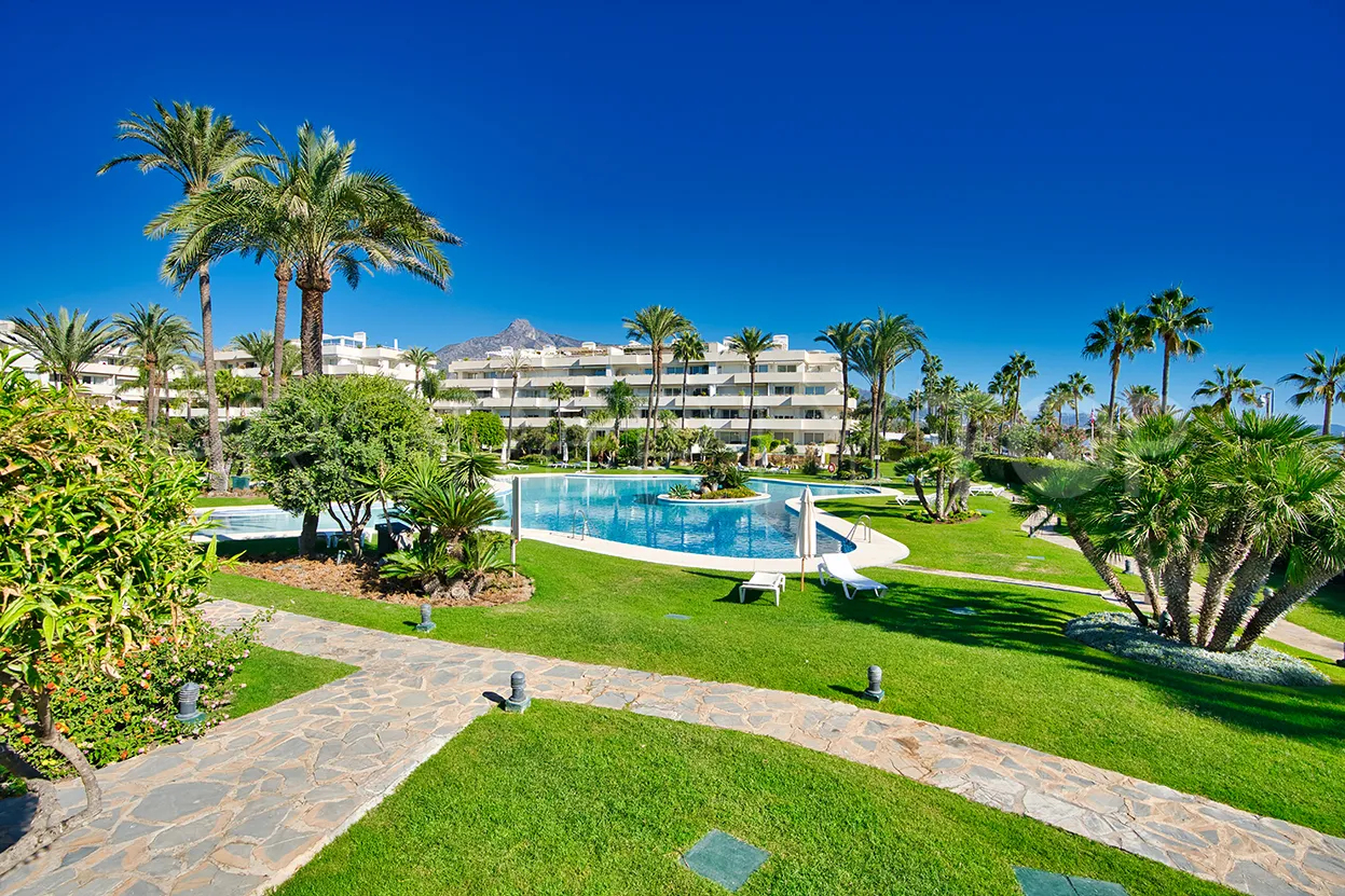 Buy apartment in Los Granados with 3 bedrooms