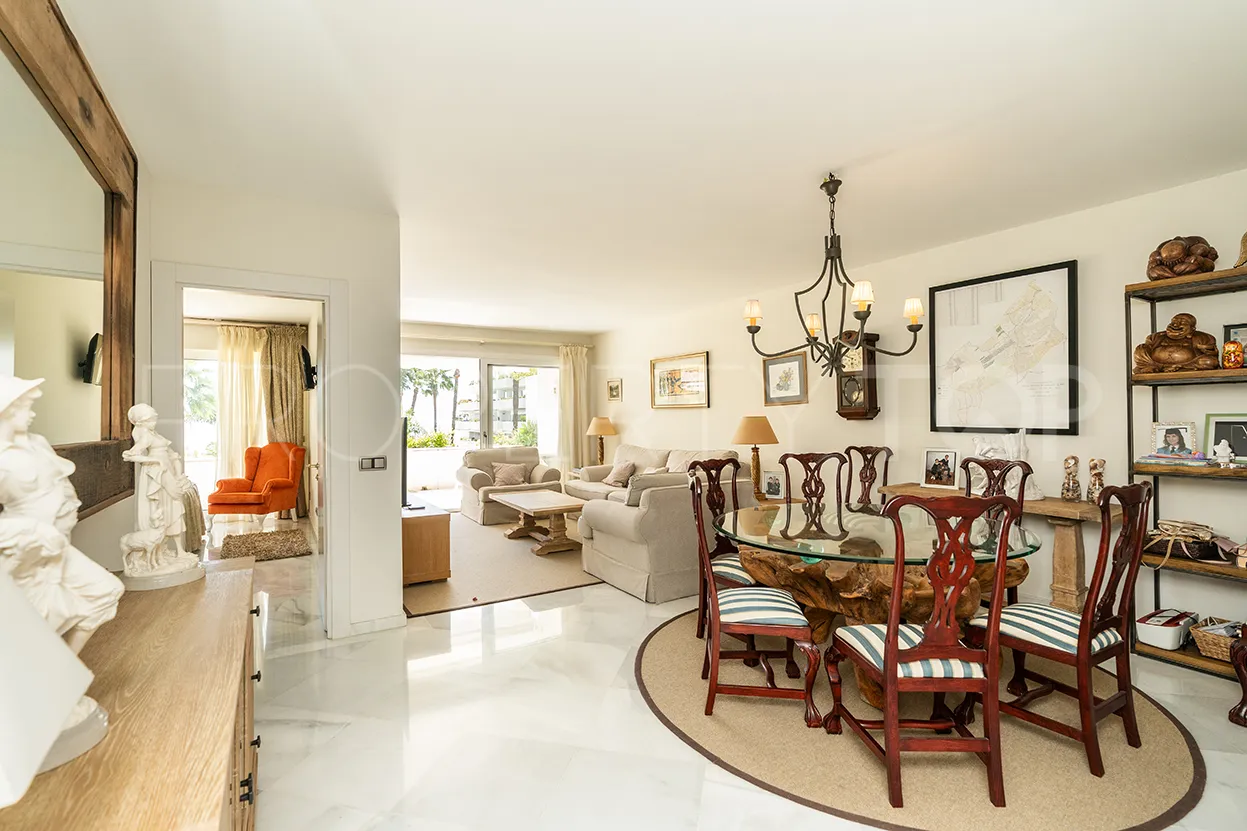 Buy apartment in Los Granados with 3 bedrooms