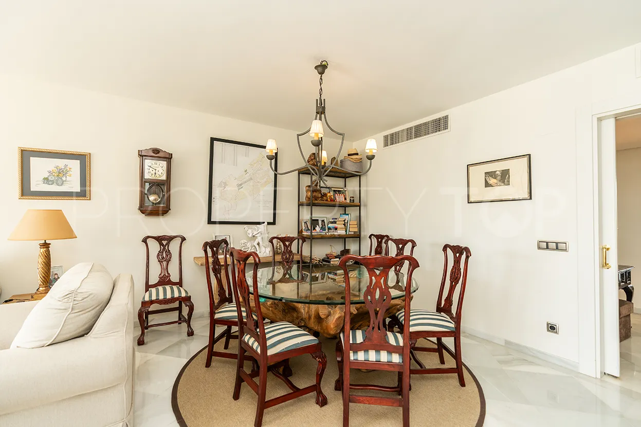 Buy apartment in Los Granados with 3 bedrooms