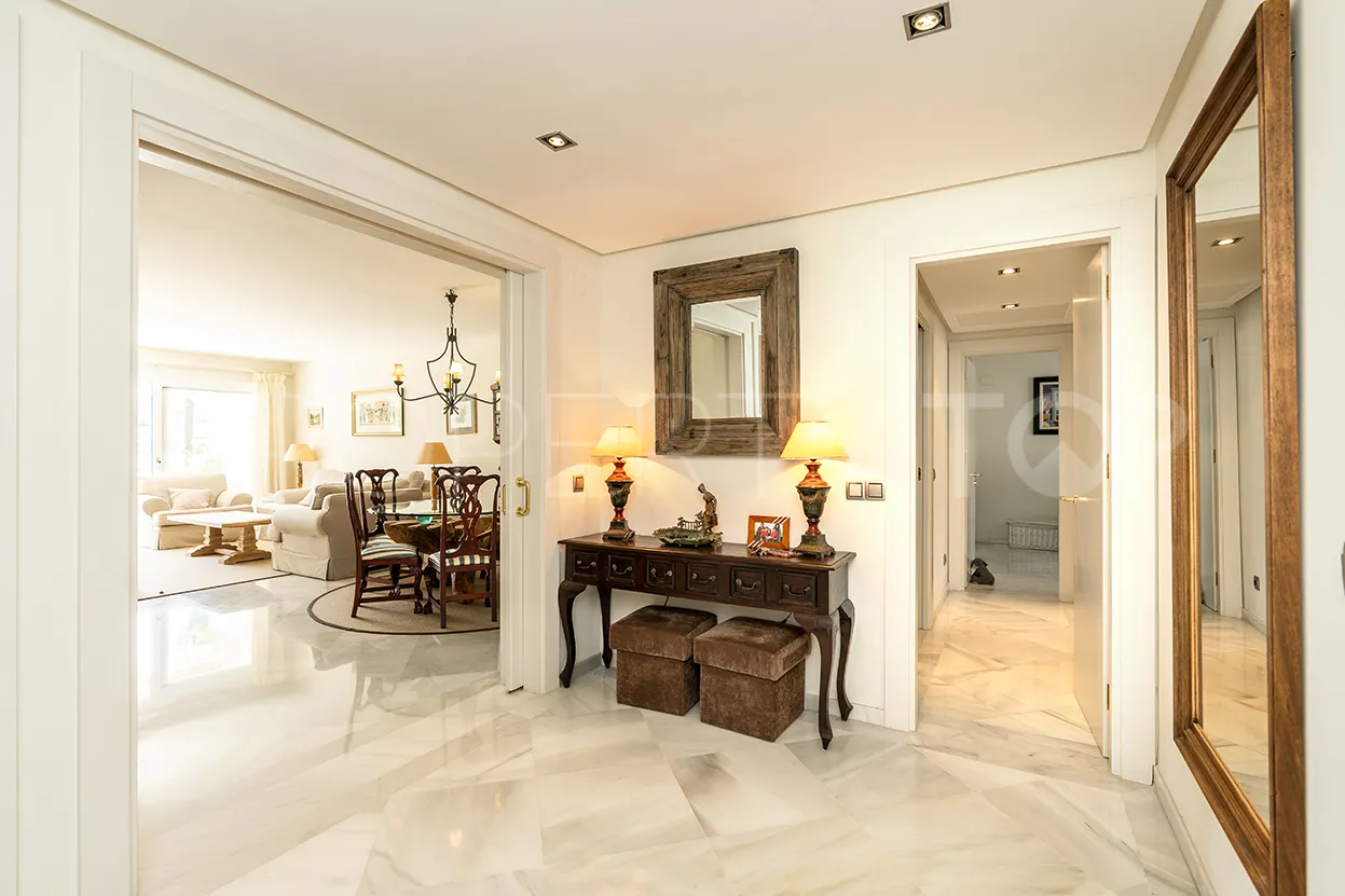 Buy apartment in Los Granados with 3 bedrooms