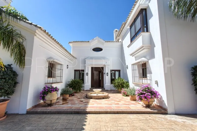 Villa en venta de 5 dormitorios en Marbella Club Golf Resort