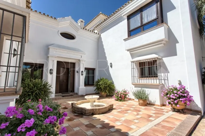 Villa en venta de 5 dormitorios en Marbella Club Golf Resort