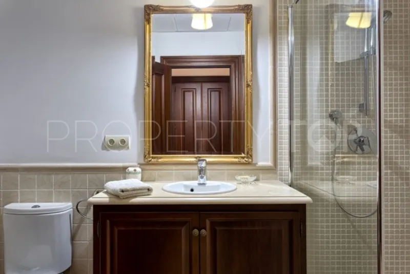 Villa en venta de 5 dormitorios en Marbella Club Golf Resort