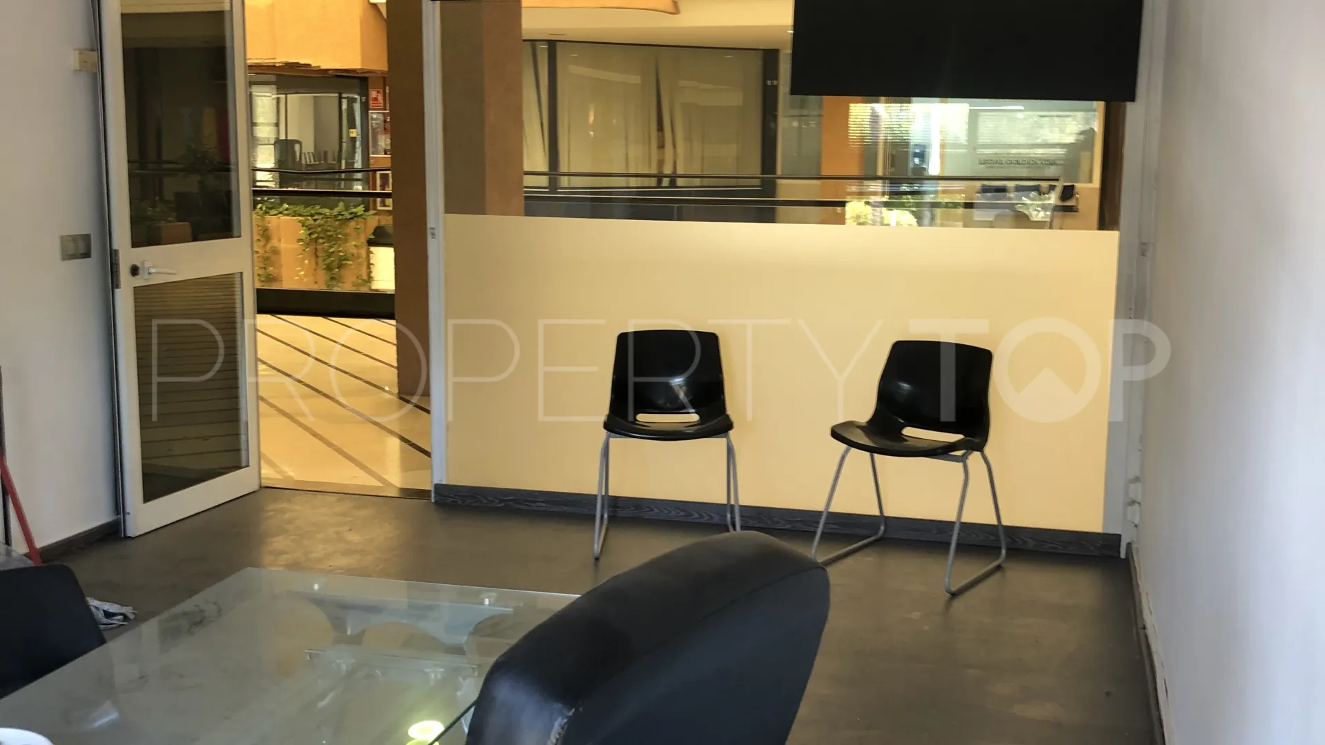 Local comercial en venta en Marbella - Puerto Banus