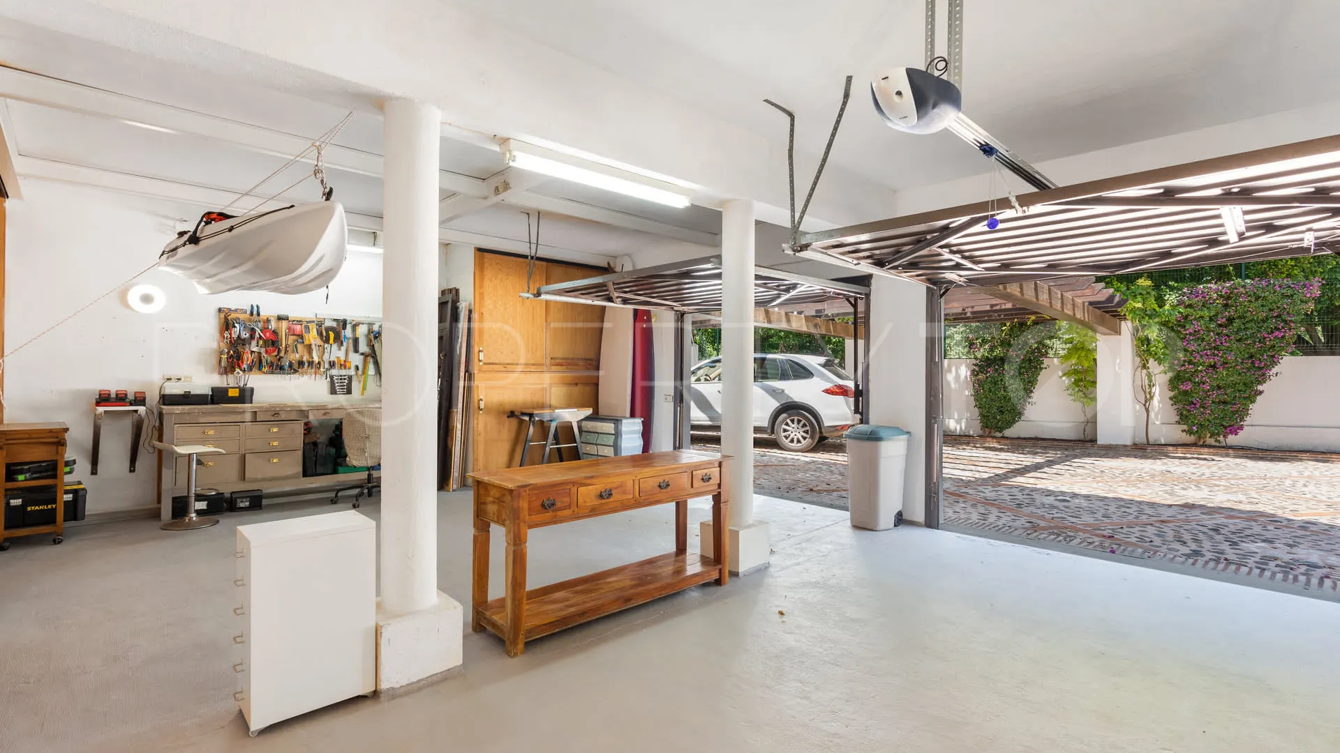 Villa with 4 bedrooms for sale in Guadalmina Baja