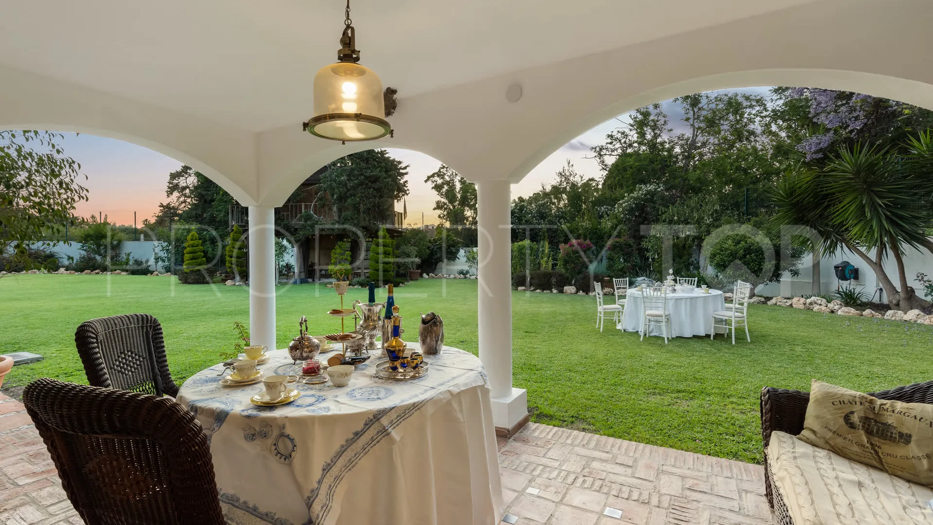 Villa with 4 bedrooms for sale in Guadalmina Baja