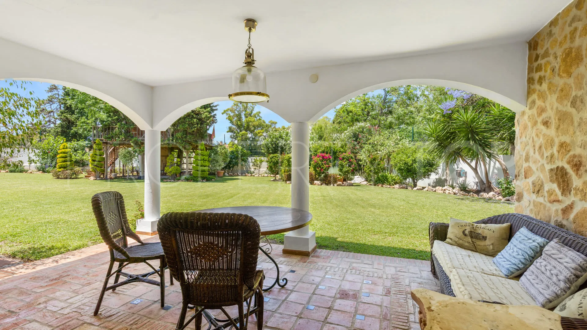 Villa with 4 bedrooms for sale in Guadalmina Baja