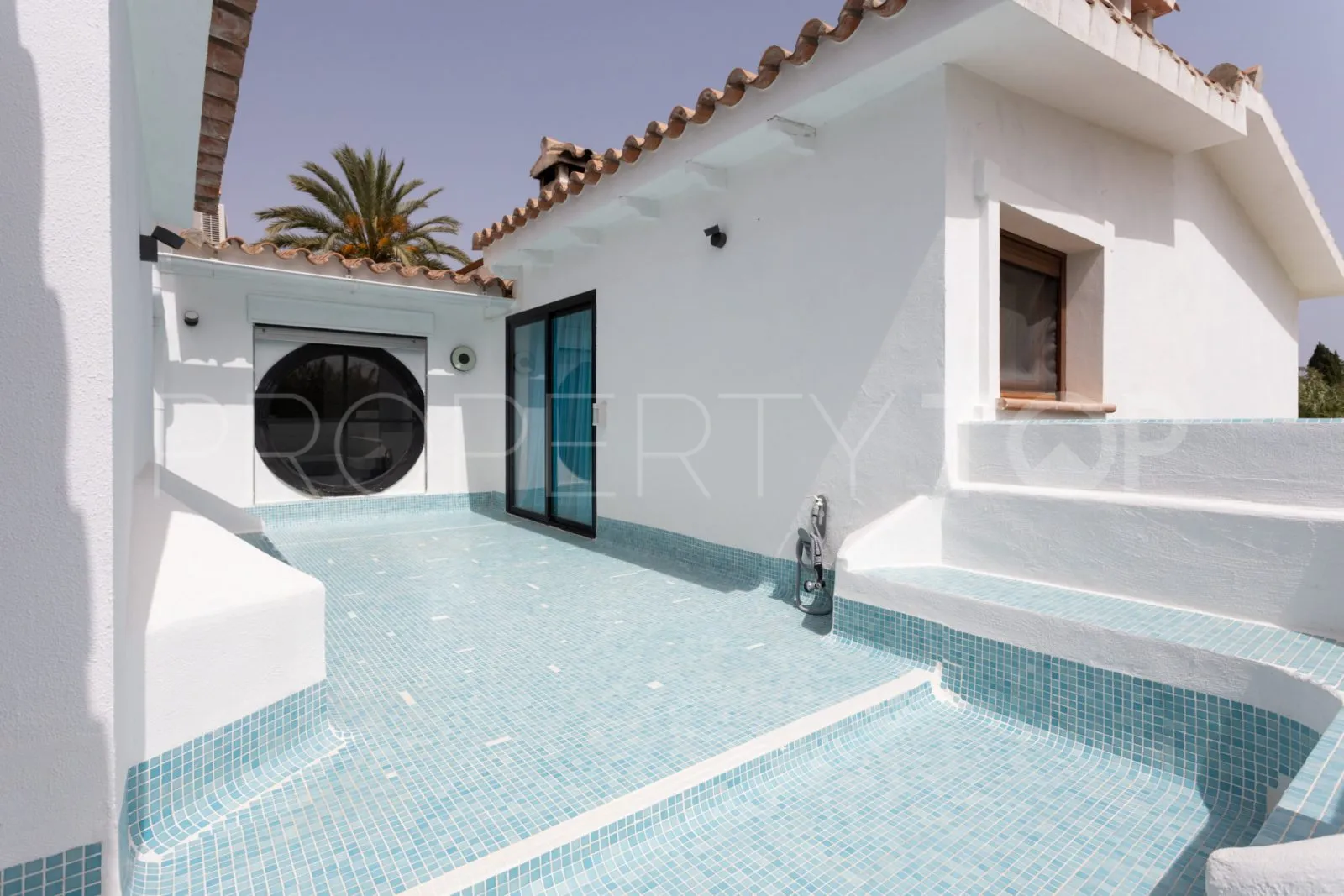 Villa with 4 bedrooms for sale in Guadalmina Baja
